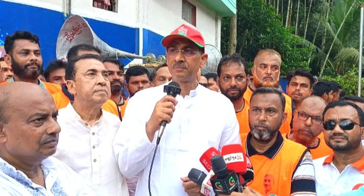 ‘আমরা ফটোসেশনের রাজনীতি করি না, ৬ মাসেই সব কাজ শেষ হয় না’
